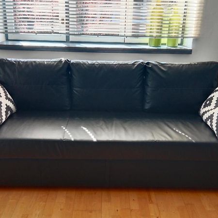 Apartman V Zahrade Praha Troja - Apartment In The Garden Prague Troja ภายนอก รูปภาพ