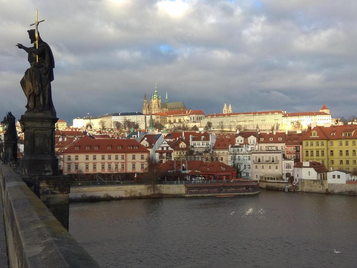 Apartman V Zahrade Praha Troja - Apartment In The Garden Prague Troja ภายนอก รูปภาพ