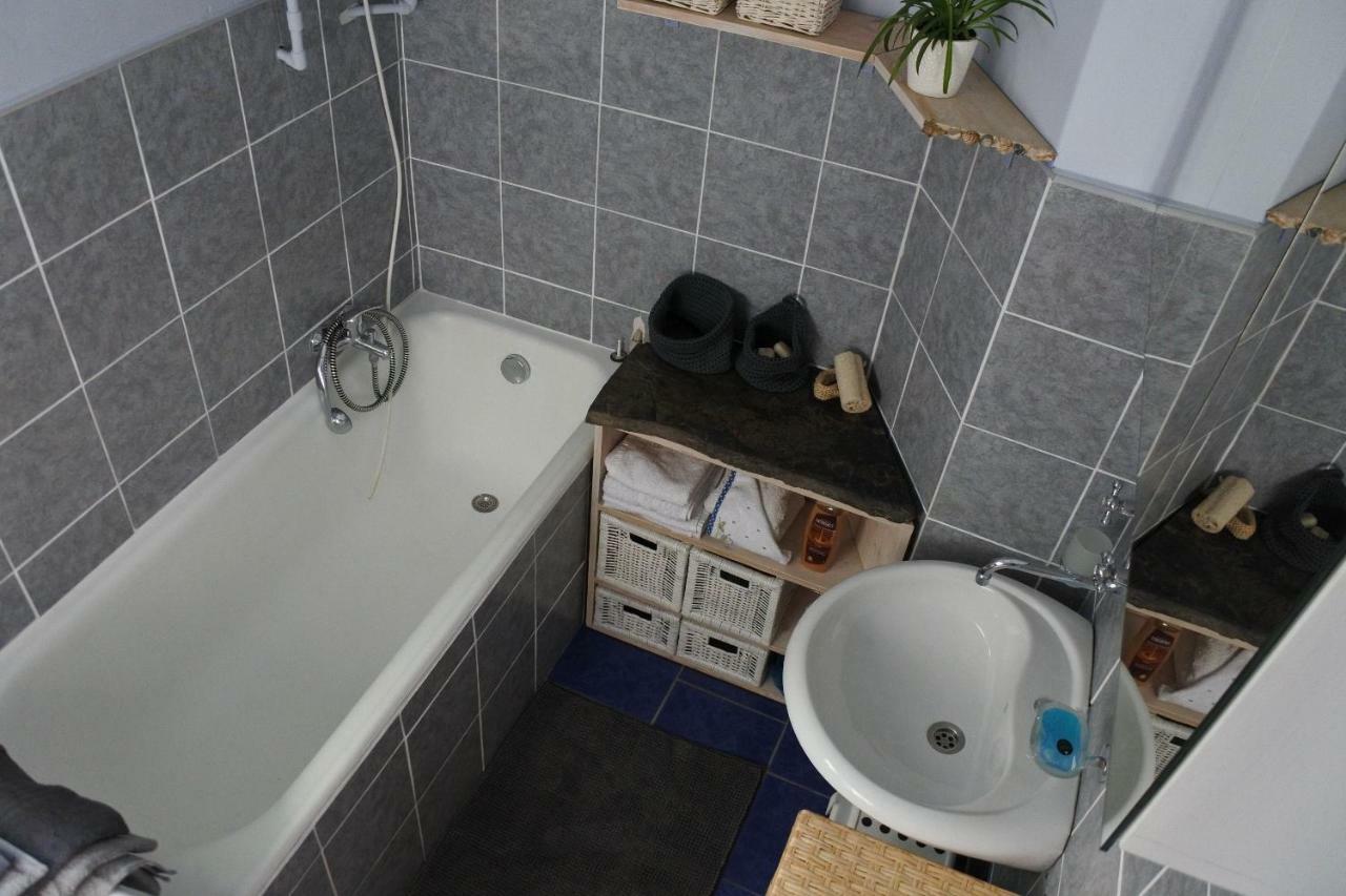 Apartman V Zahrade Praha Troja - Apartment In The Garden Prague Troja ภายนอก รูปภาพ