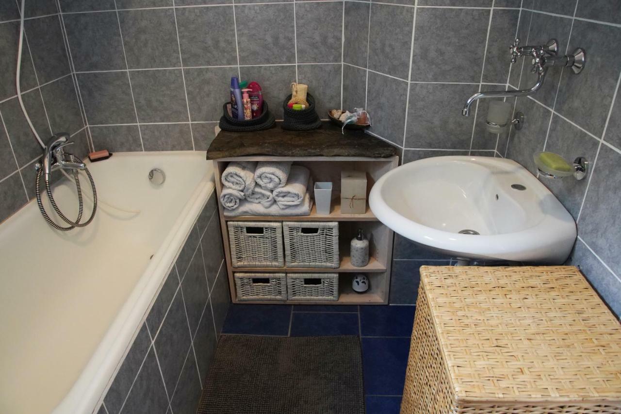 Apartman V Zahrade Praha Troja - Apartment In The Garden Prague Troja ภายนอก รูปภาพ