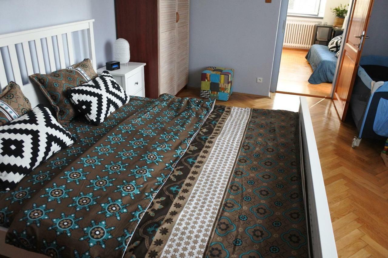 Apartman V Zahrade Praha Troja - Apartment In The Garden Prague Troja ภายนอก รูปภาพ