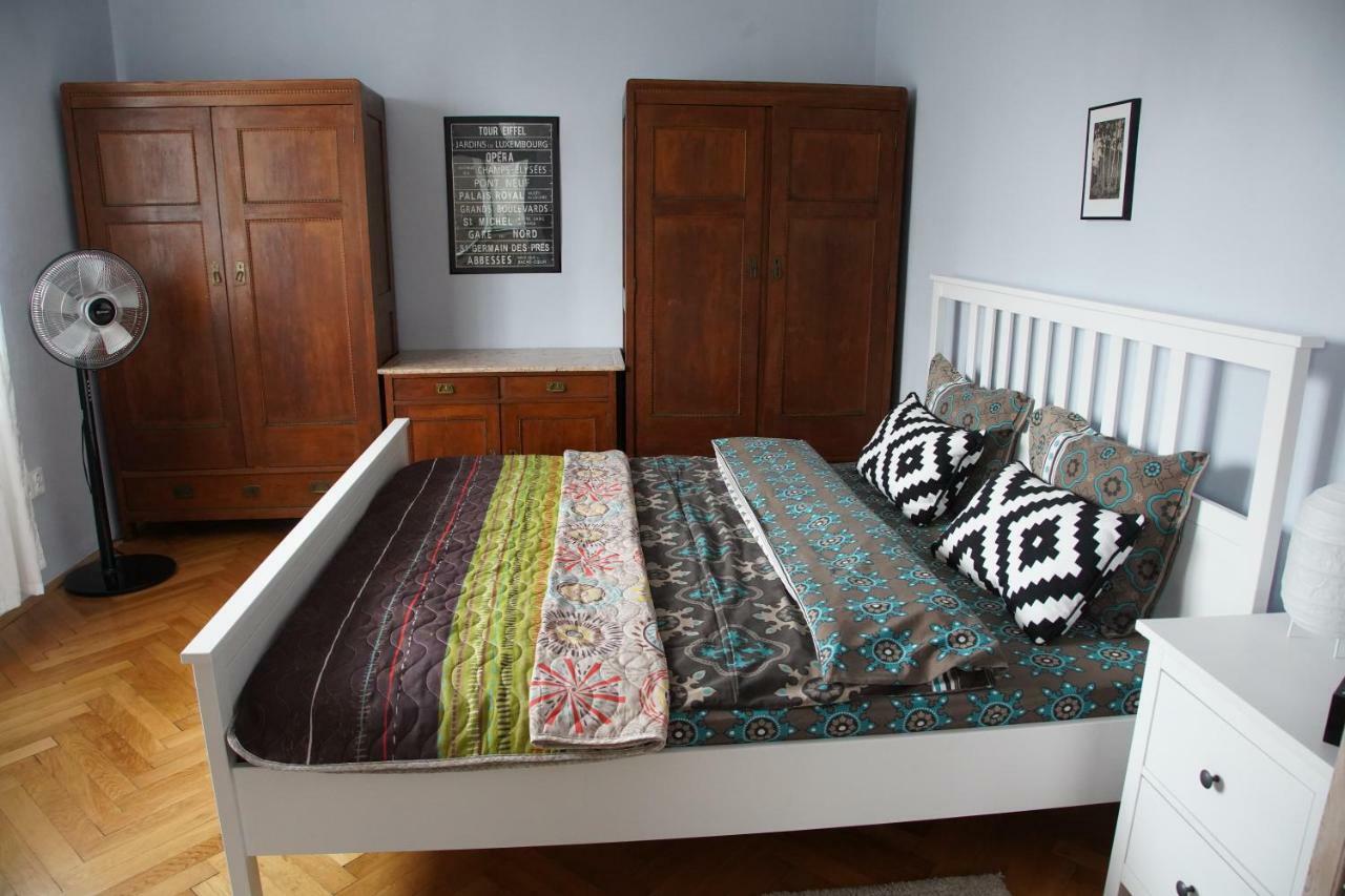 Apartman V Zahrade Praha Troja - Apartment In The Garden Prague Troja ภายนอก รูปภาพ