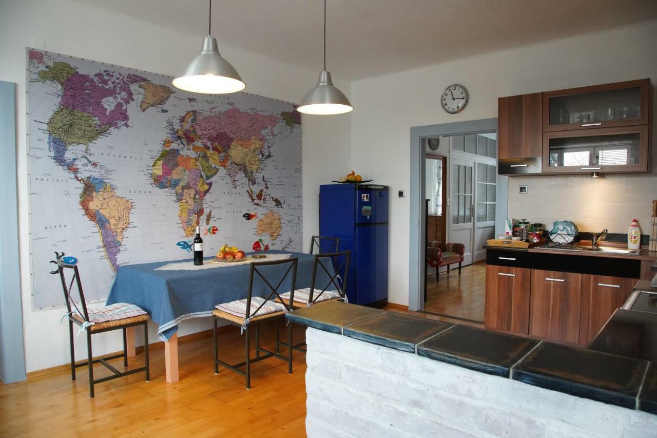 Apartman V Zahrade Praha Troja - Apartment In The Garden Prague Troja ภายนอก รูปภาพ